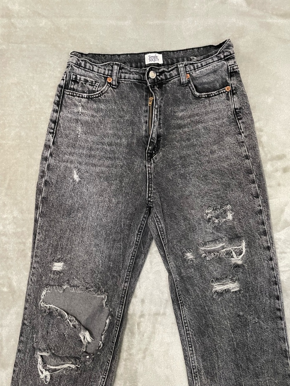 Simple Society Black Acid Wash Distressed Straight Leg Jeans Size 9/29 - Picture 2 of 11